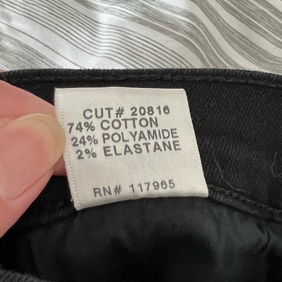 💙 2 for $20 - J Brand Jeans Bundle - Picture 15 of 15